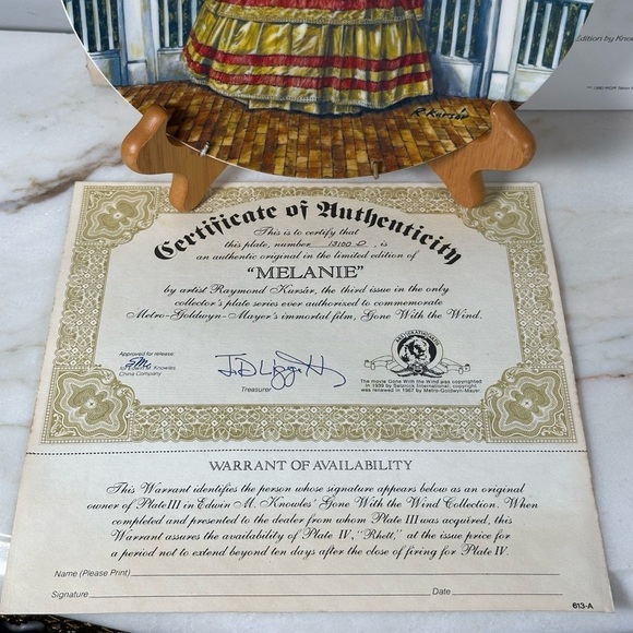 GWTW Knowles Issue 3 Melanie #13100D COA Yellow Ruffled Dress - Picture 5 of 9